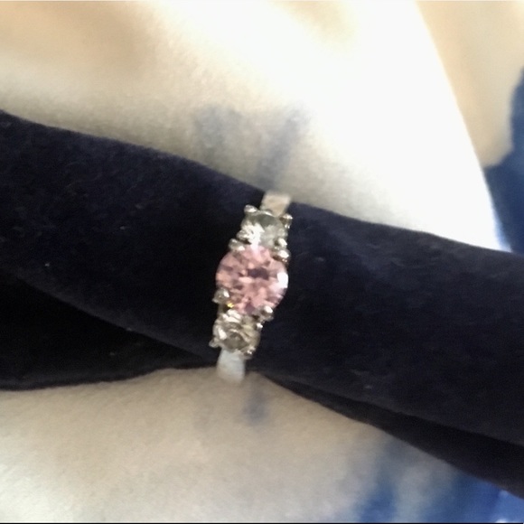 NWT 🎀 Sterling Silver Pink Crystal Ring - 6 - Picture 4 of 6